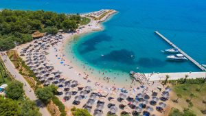 Strand des Hotels Ivan in Sibenik