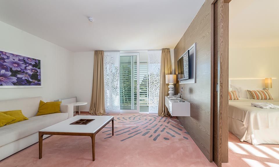 Apartman 46m² Pogled Park sa Balkonom-1