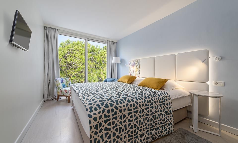 Povezane Obiteljske Sobe 62m² Pogled Park s Balkonom-1