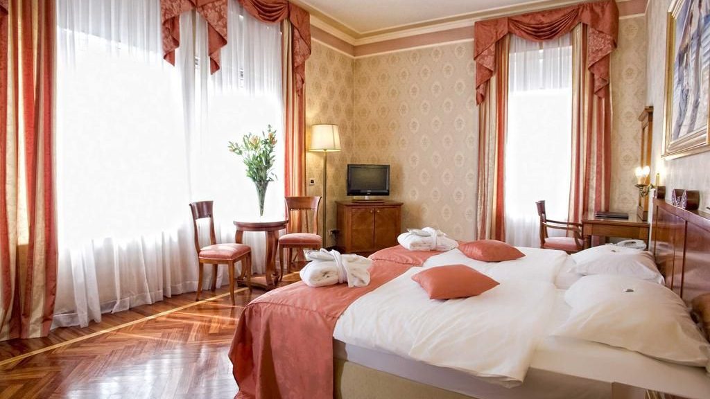 Doppia superior, 25 mq con vista sul parco nel Hotel Sveti Jakov-1