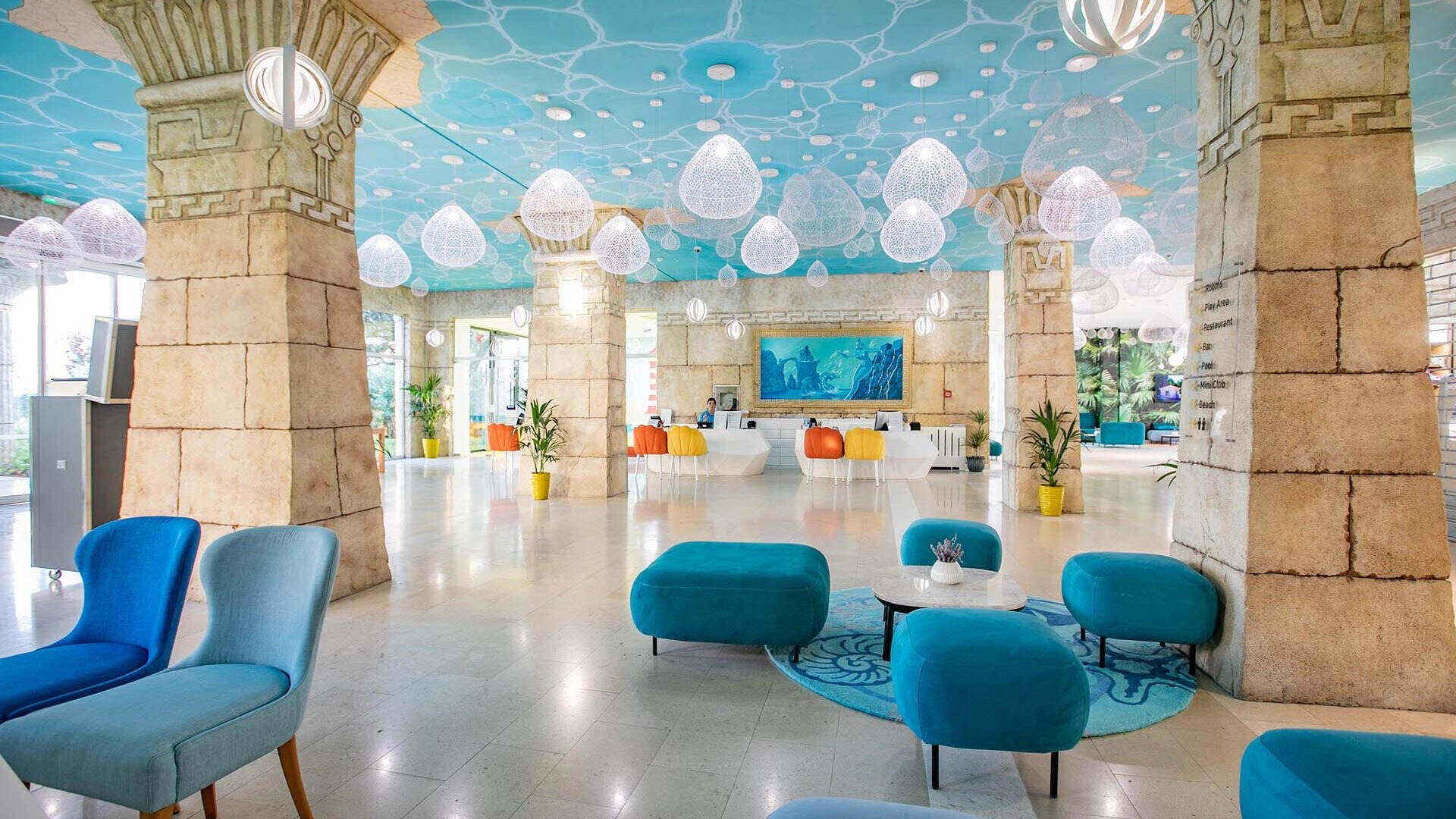 Family Hotel Andrija Lobby