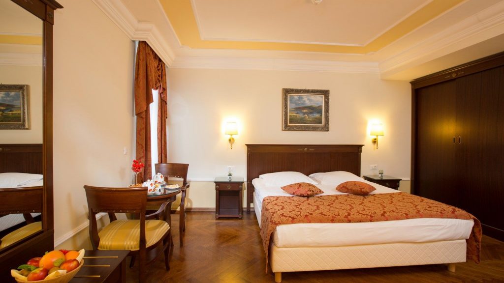 Standard Double Room 30 m² Park View-1