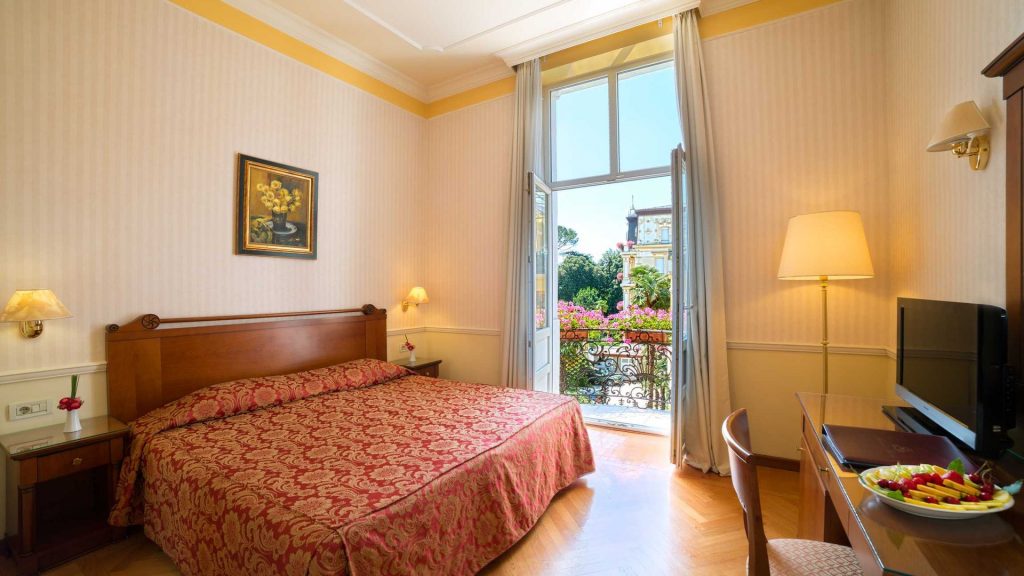 Standard Double/Twin Room 25 m² Sea View-1