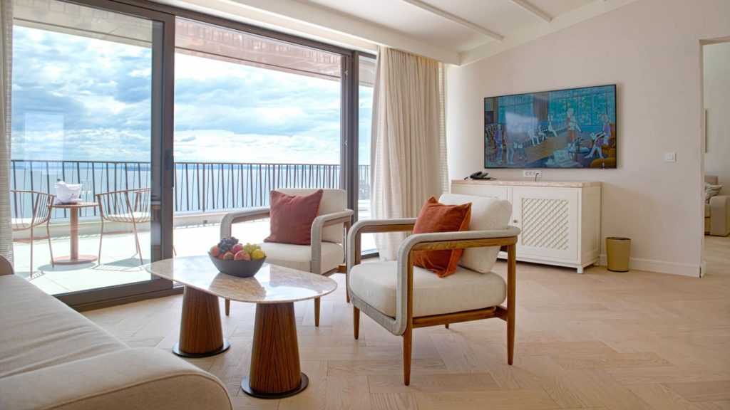 Suite 55m² Sea View and Balcony_3